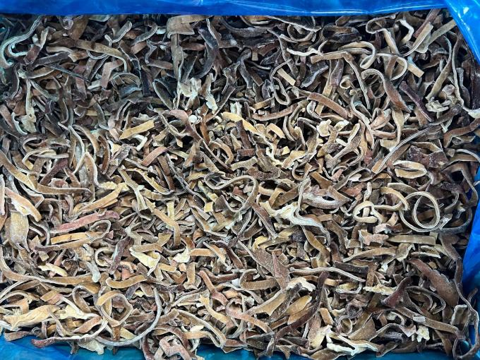 Sinocharm New Season BRC a Certified W 4-6mm Fresh Frozen Mushrooms IQF Black Fungus Strips 2