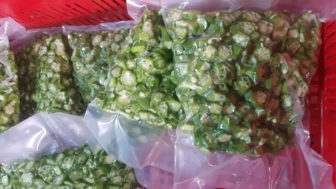 Frozen Lady's Fingers IQF Premium Okra Vegetable Whole and Sliced for Cooking Wholesale Bulk Supplier from Vietnam 5