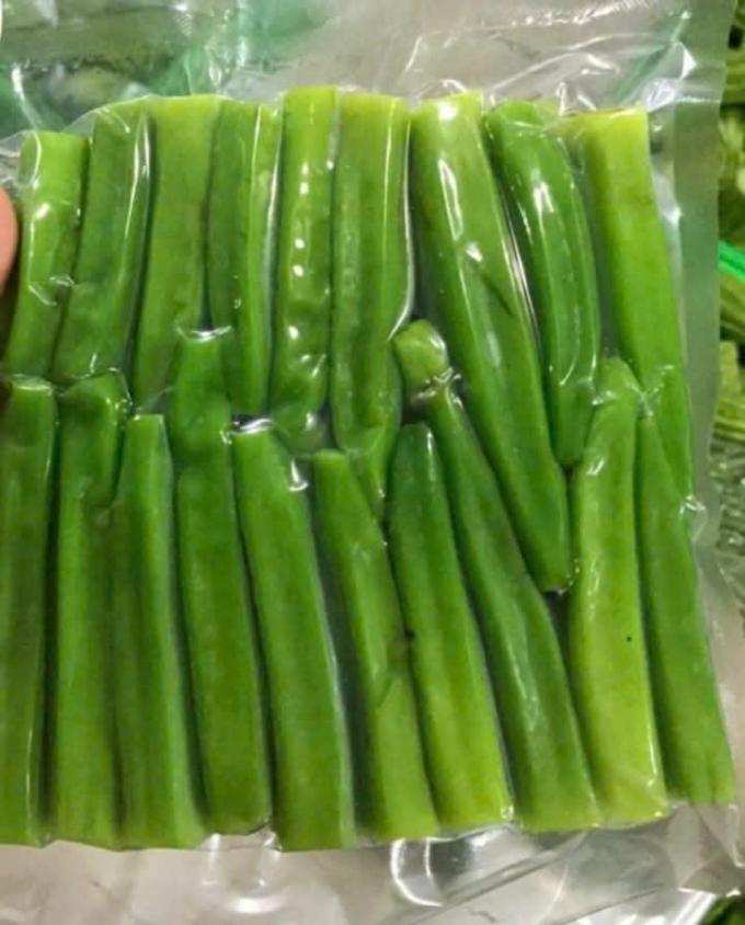 Frozen Lady's Fingers IQF Premium Okra Vegetable Whole and Sliced for Cooking Wholesale Bulk Supplier from Vietnam 7